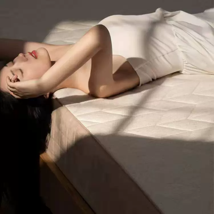这才是双11的最佳搭配 苏老伯席梦思乳胶床垫