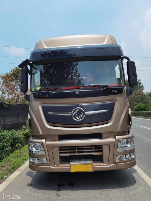 东风天龙旗舰kx牵引车3个月折旧8万元,你还考虑买新车吗?