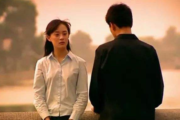 因不满孙俪断捐，而发长文“反咬”一口的向海清，如今咋样了？