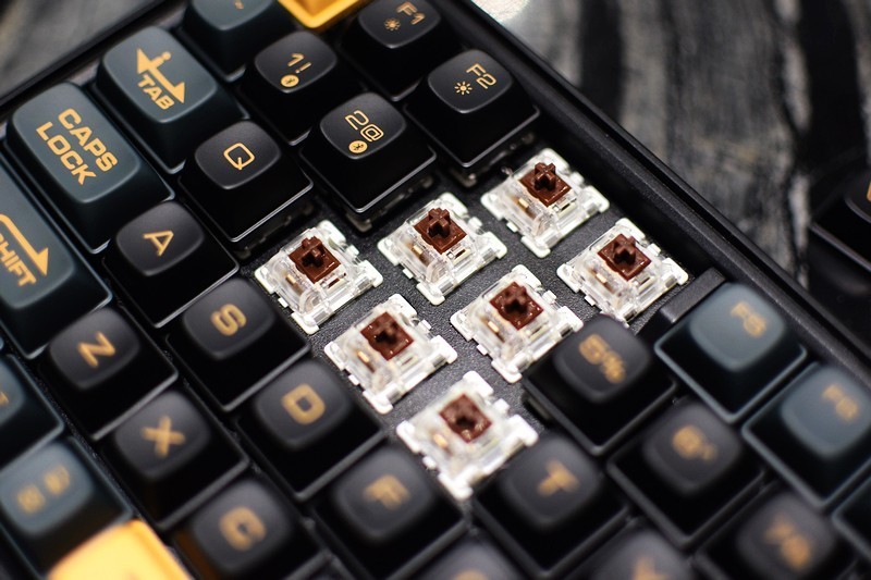 个性十足 与众不同 Lofree洛斐小浪蓝牙机械键盘