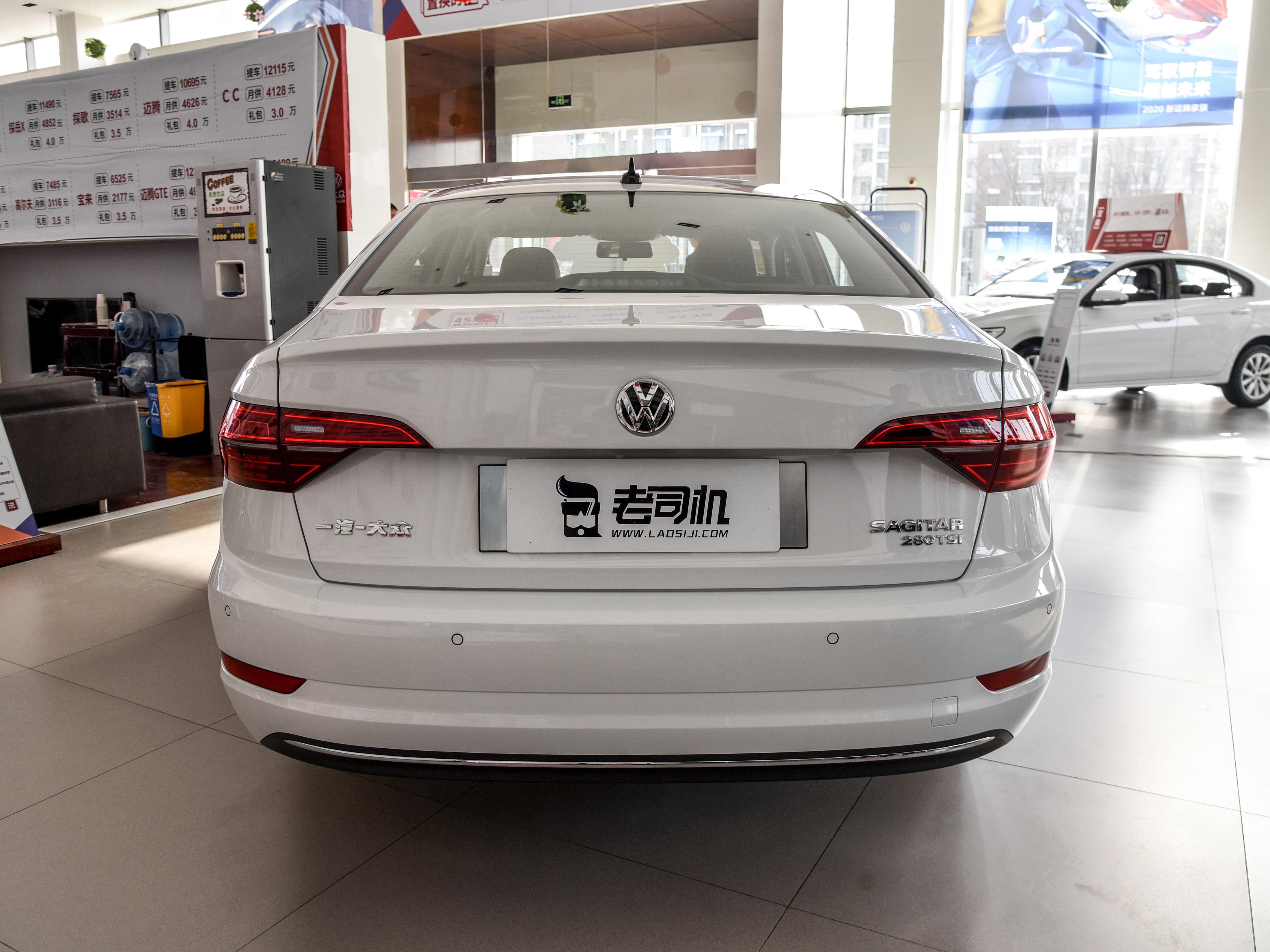 低油耗高品质,空间够大,质感越级,带你看大众速腾