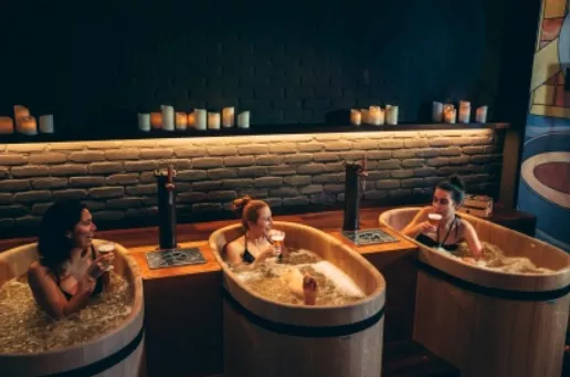 年轻人都爱的「大保健」，店该怎样设计？