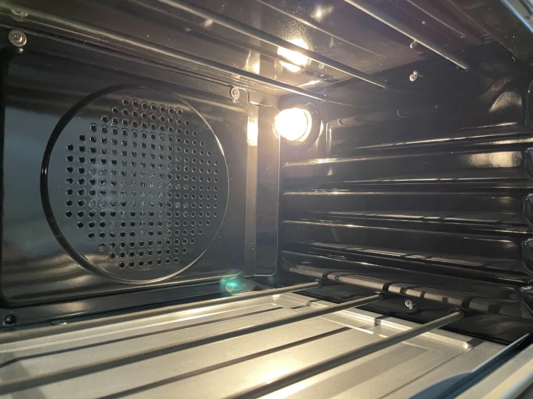 烤箱怎么清洗(千元台面式烤箱拆解对比)