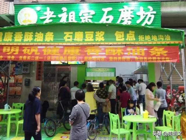 美丽的微笑作文300字(小学优秀满分范文)-小学作文-电子课本网 美丽的微笑作文300字(小学优秀满分范文)-小学作文