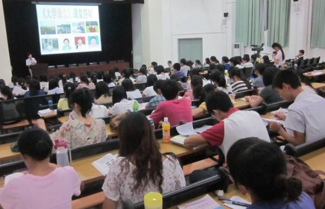 大学蹭课会被赶出来吗？其实老师欢迎蹭课，只要避开这类课程