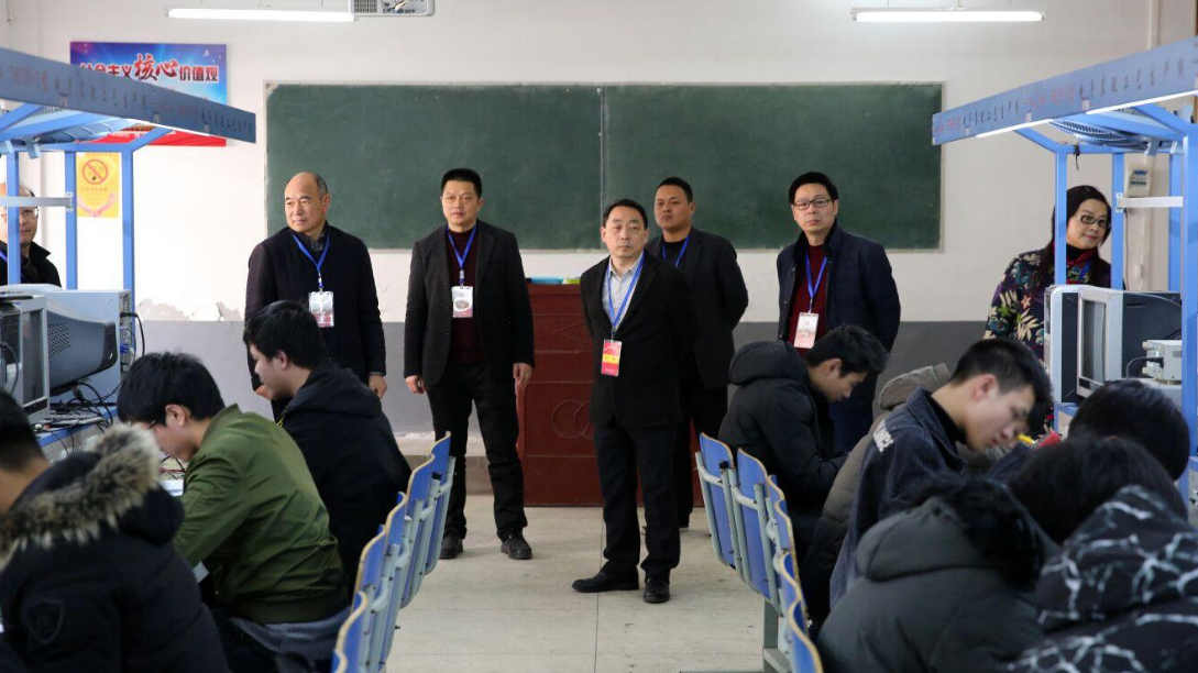 高三差生心里独白，明知考不上本科，也不想走单招，怕被瞧不起