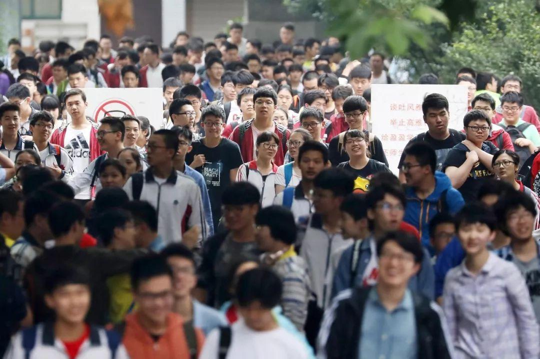 今年高考新变化，不公布试题和答案，保护学生？两种焦虑怎么办