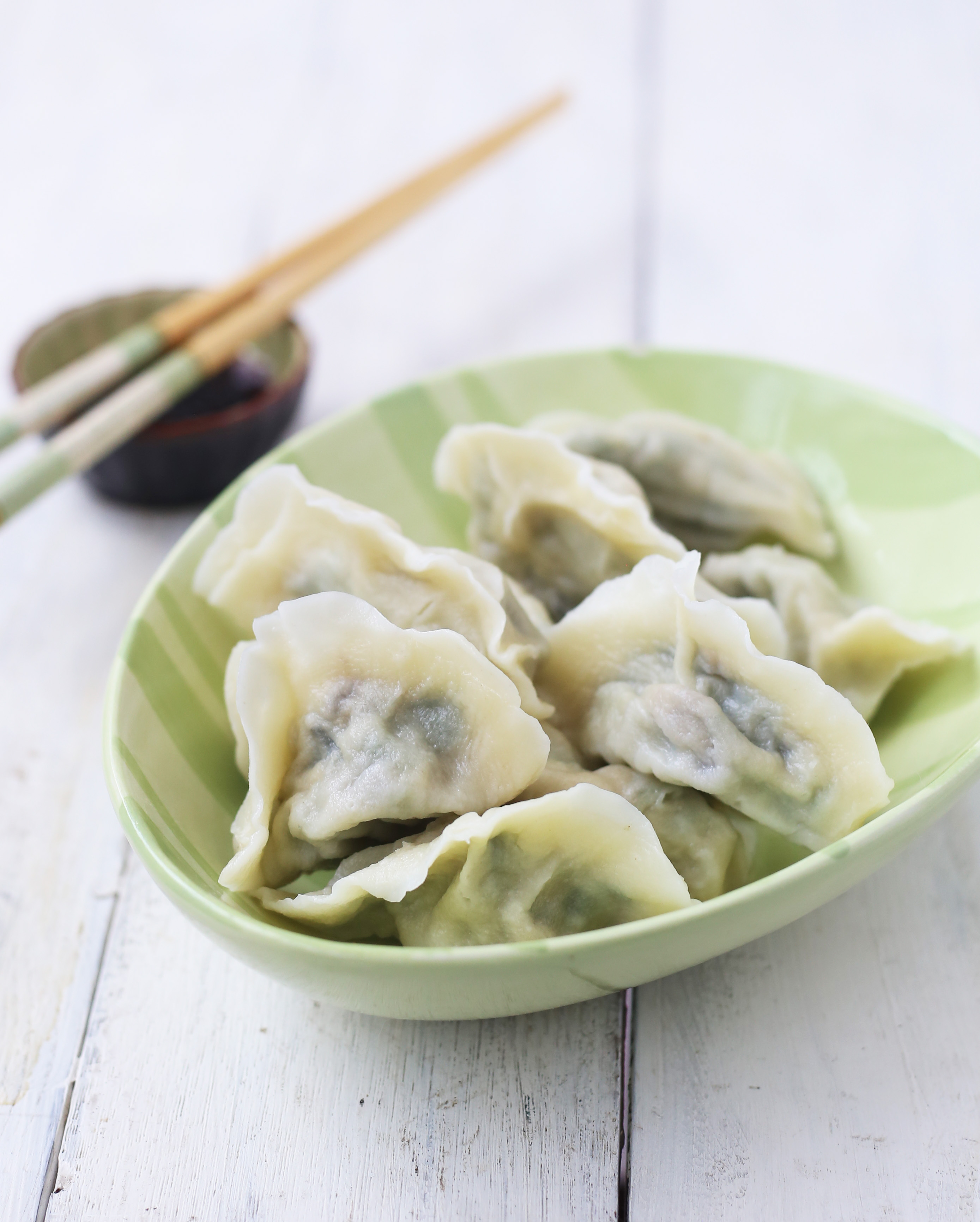 香菇木耳素三鲜饺子(手把手教会你做出美味的素三鲜饺子)