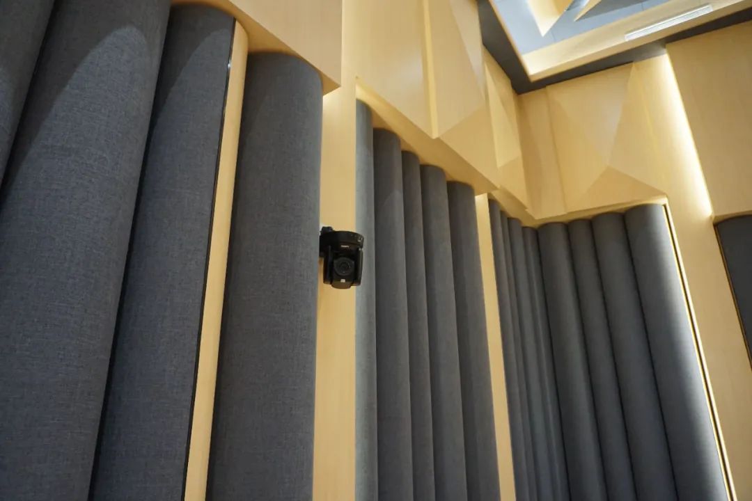 上海市现代音乐职业学校打造「录音棚集群」亮点全记录