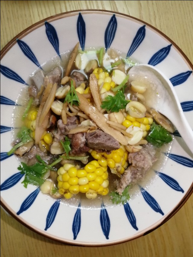 三伏天，适合一家大小都喝的太子参黄芪汤，清甜又好吃，一锅搞定