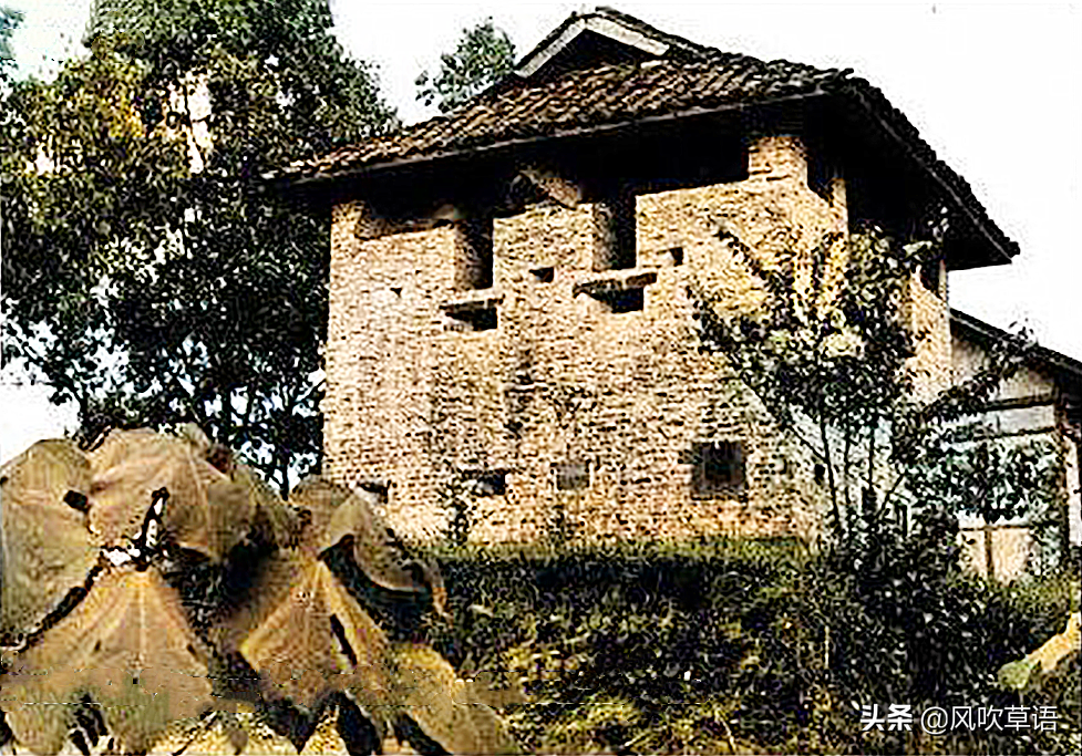 嘉定1943：四川乐山的城墙、紫霞宫和乐山大佛等名胜古迹旧影