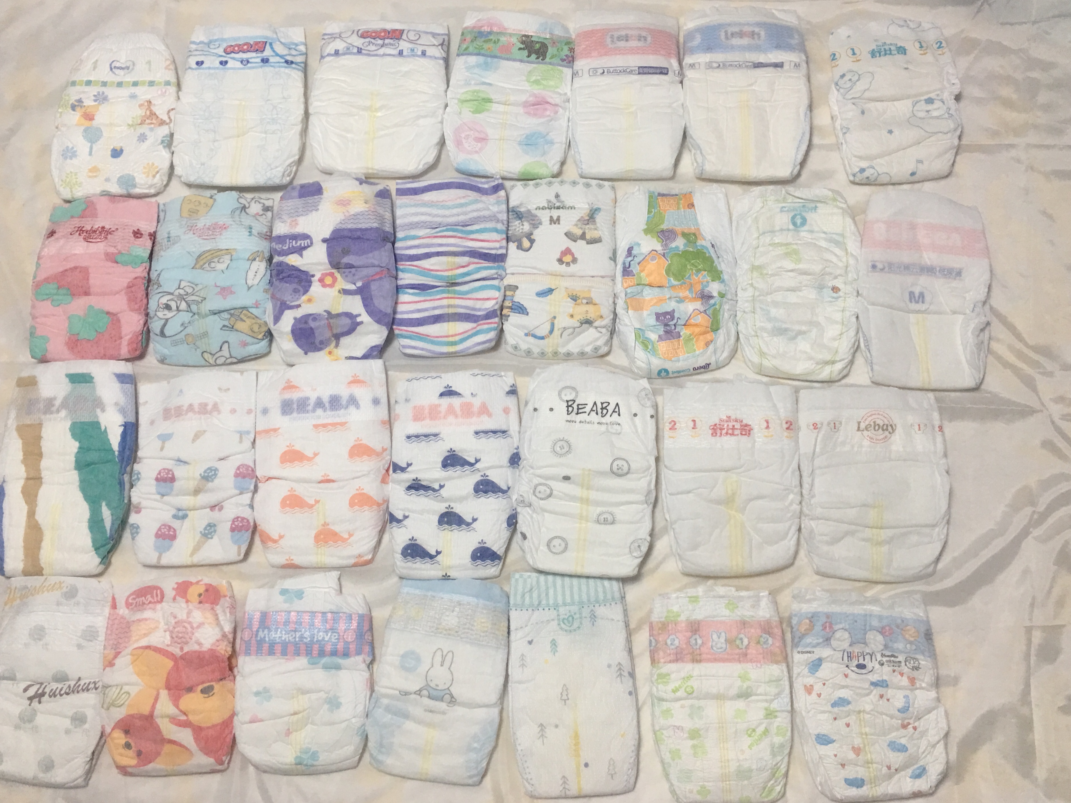 S号尿不湿大盘点-派哥满月8.8斤-被体验控麻麻穿遍尿不湿