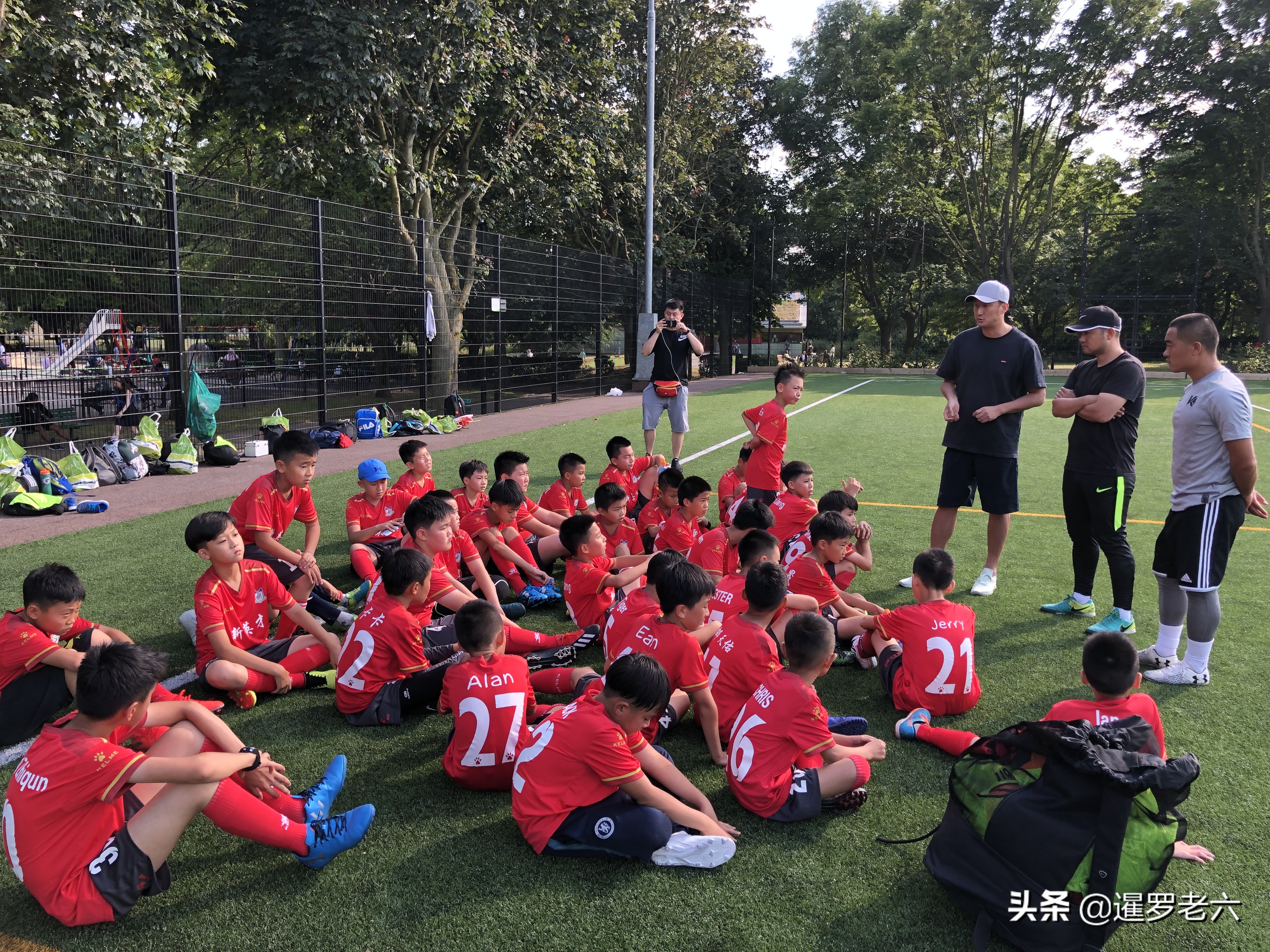 上英国报纸了！北京市新英才学校走访现代足球起源地，获得好评