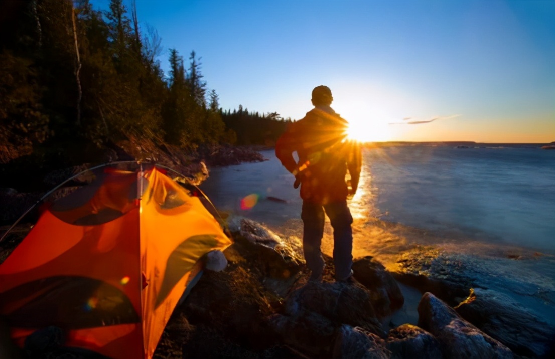 户外露营，“驴友”之间不分男女随意“混帐”，网友：贵圈太乱