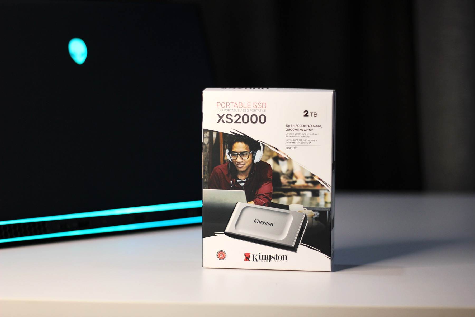 读写最高2000MB/s，小巧还有三防设计 - 金士顿移动固态硬盘XS2000