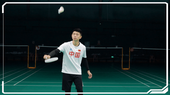 伟杰骥羽 | 巧用拇指发力——反手握拍