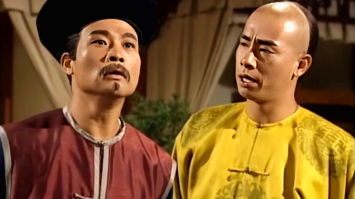 韦小宝是金庸先生的封笔之作《鹿鼎记》中的主人公,出生扬州妓院,大字