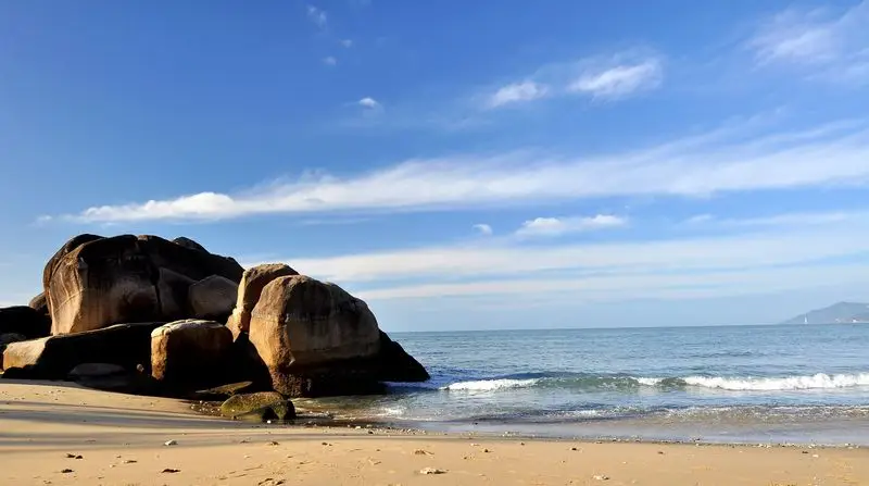 天涯海角在哪个城市（天涯海角的位置）