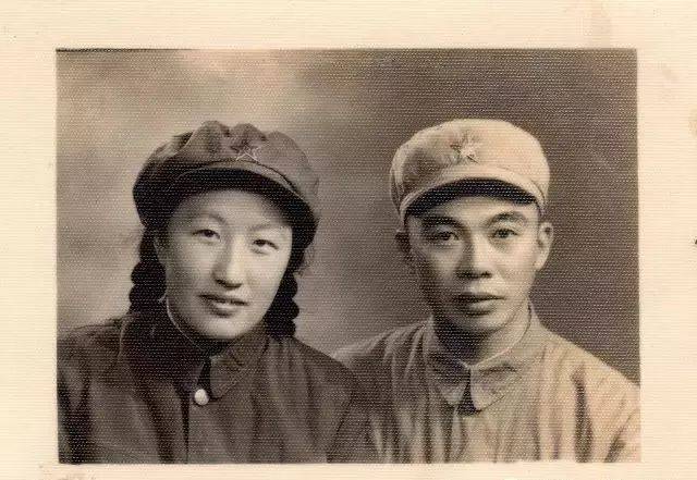他14岁参加红军，38岁被授少将，51岁任西藏军区司令员，78岁逝世
