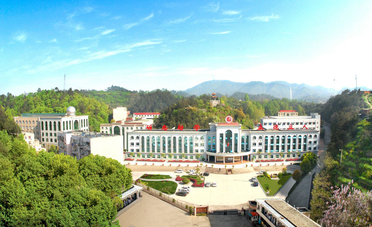 湖北十堰五所好高中，郧阳中学一马当先，竹山、竹溪县中相当出彩