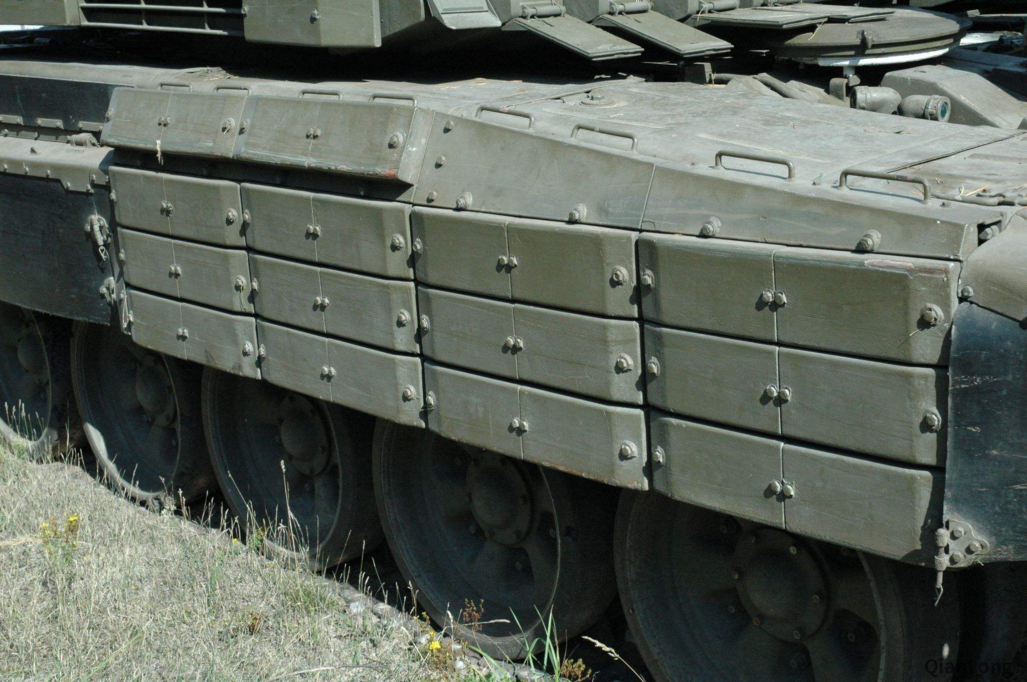 欧美装甲车辆的防护革命:新型装甲层出不穷,坦克汽车都能用