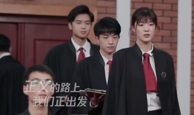 公务员“热门专业”出炉，报志愿选对专业，毕业后有机会端铁饭碗