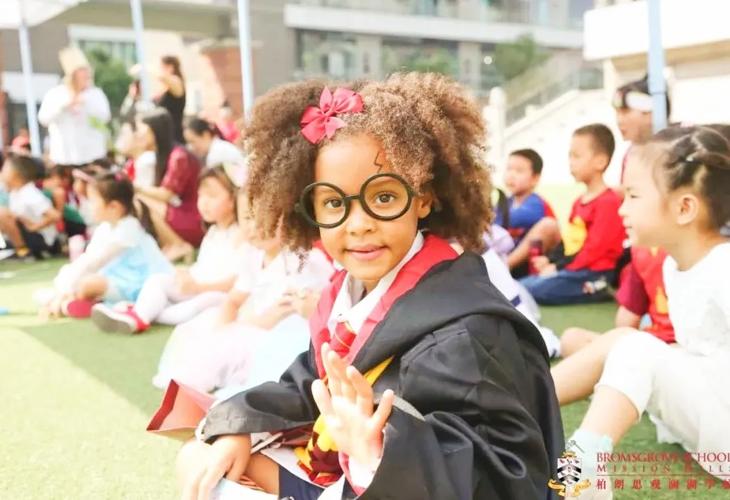 龙华最“神秘”的学校！竟然有550年历史！还是英式教育的典范！