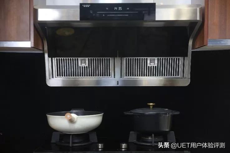 真评实测：A.O.史密斯顶侧双吸油烟机，如何挑战“零逃逸”？