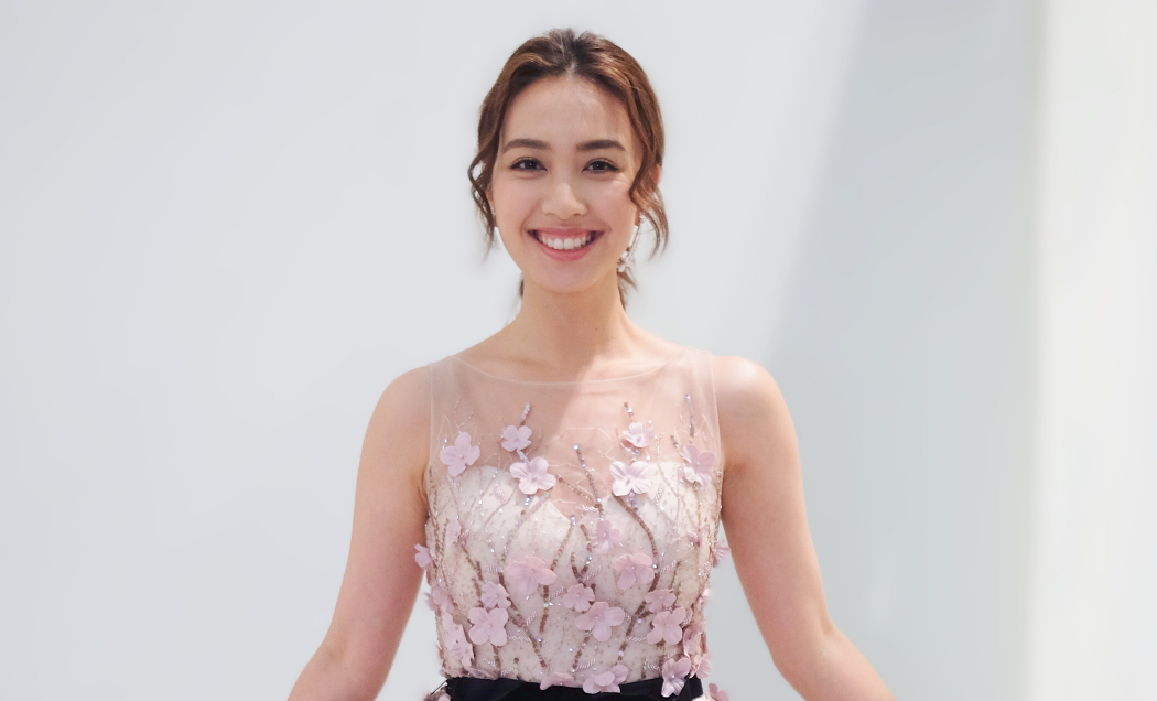 被骂低能哨牙象腿？“三高”港姐高情商化解，如今转行淡出娱乐圈