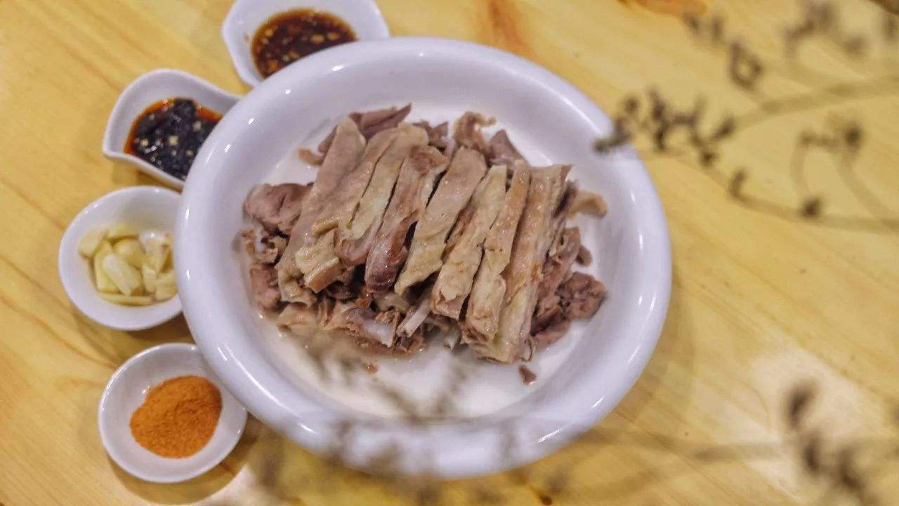 清蒸羊肉 最正宗的做法(美味營養又解饞的清蒸羊肉)