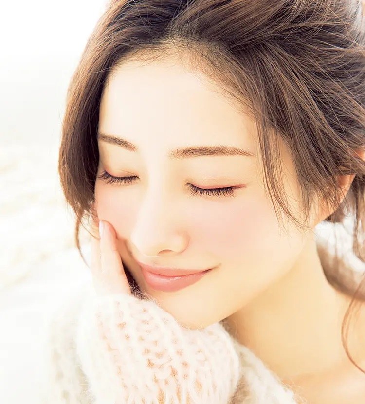 15岁获“完美少女”24岁低谷25岁癌症，石原里美逆袭国民女神