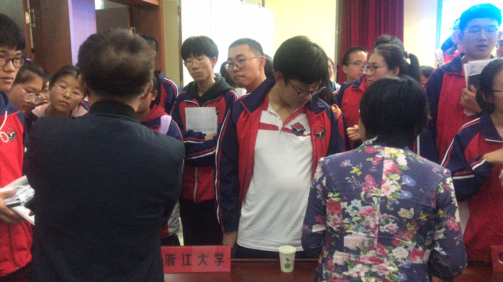 全国双一流高校招生政策宣讲会（第三站）走进胶州一中