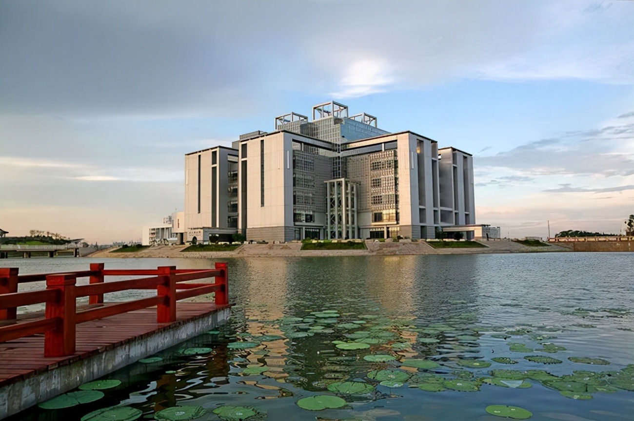 安徽师大105名本科新生没有报到，原因是什么？有什么利弊？