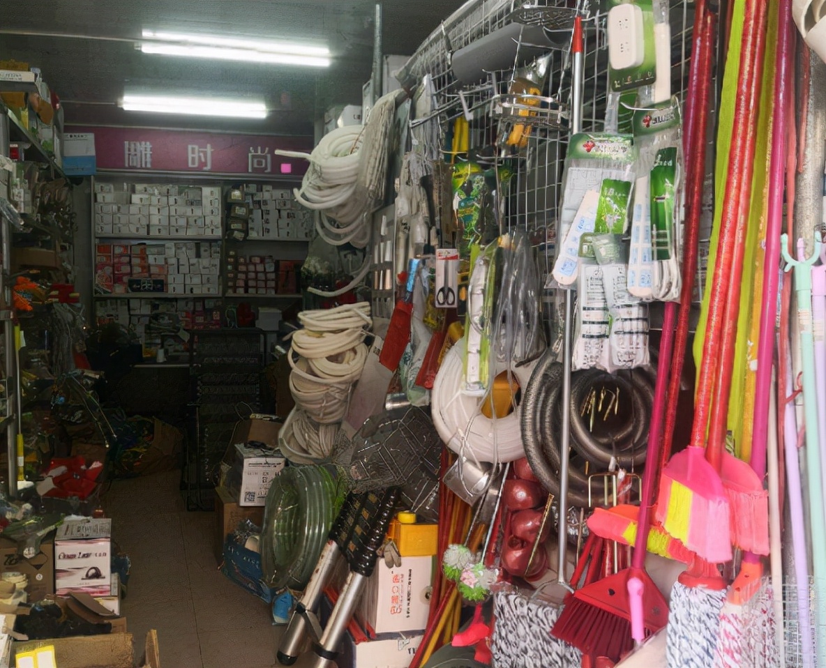 街边五金店装修效果图：提升吸引力，激发顾客购买欲