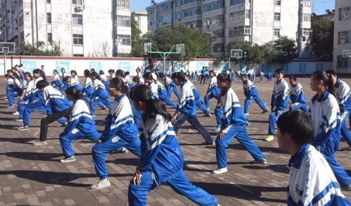 学生体育课上请假常用的3个理由，老师已深知套路，看你用过没？