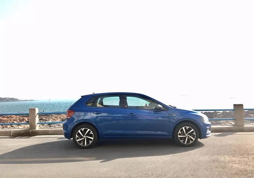 试驾全新一代polo plus，动力、转向、安全是钢炮必备三要素