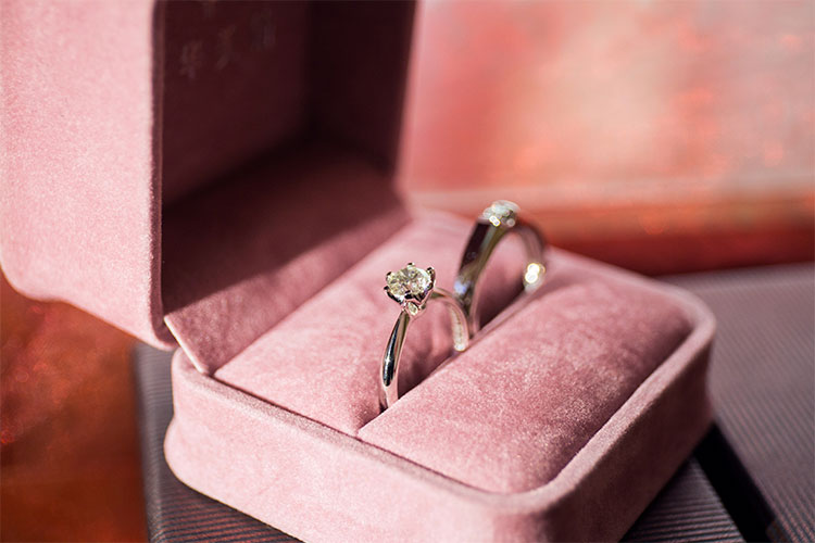 首选婚戒，怎么让新娘成为满场焦点？