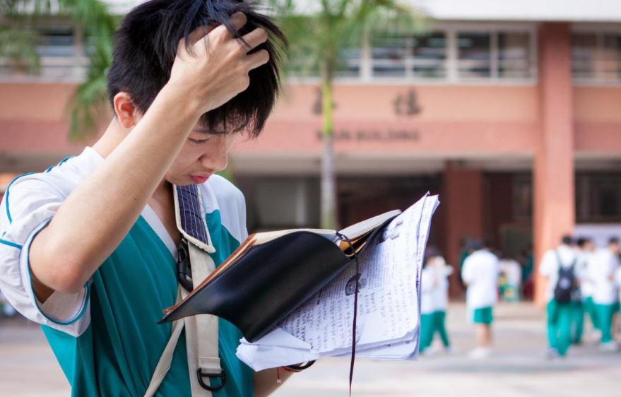 高考“大地震”不允许复读？失利的考生将去向何处，官方回应来了