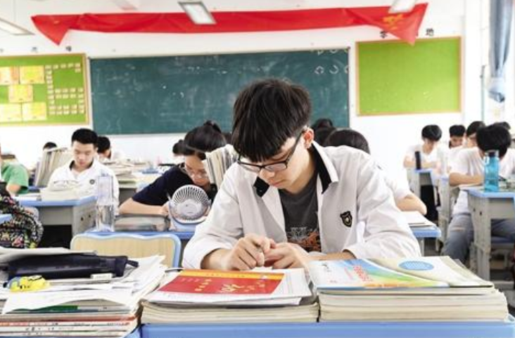 高考分数和3次模拟考分数，一般会有多大差距？最好有个清晰认知