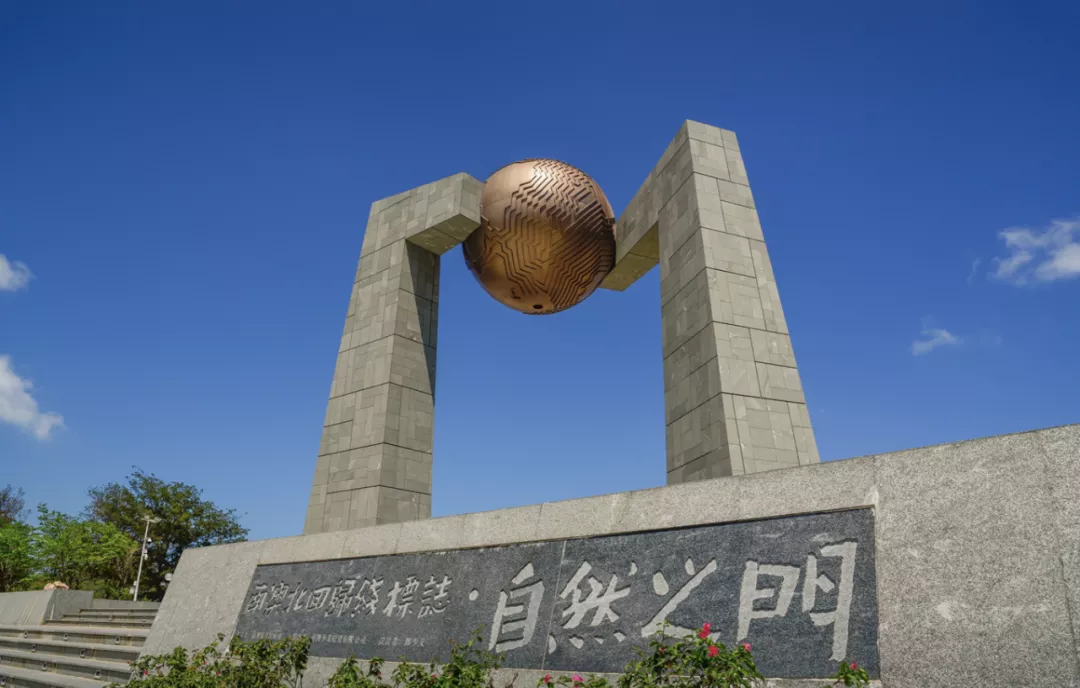 不如一起去广东看海吧,总有一个小岛能让你暂时做梦