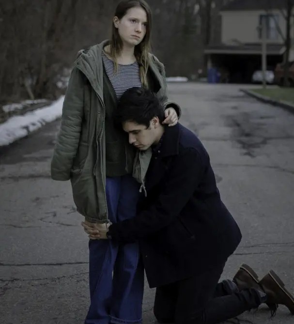 不忠诱罪电影剧情「梳理」 _晶羽科技