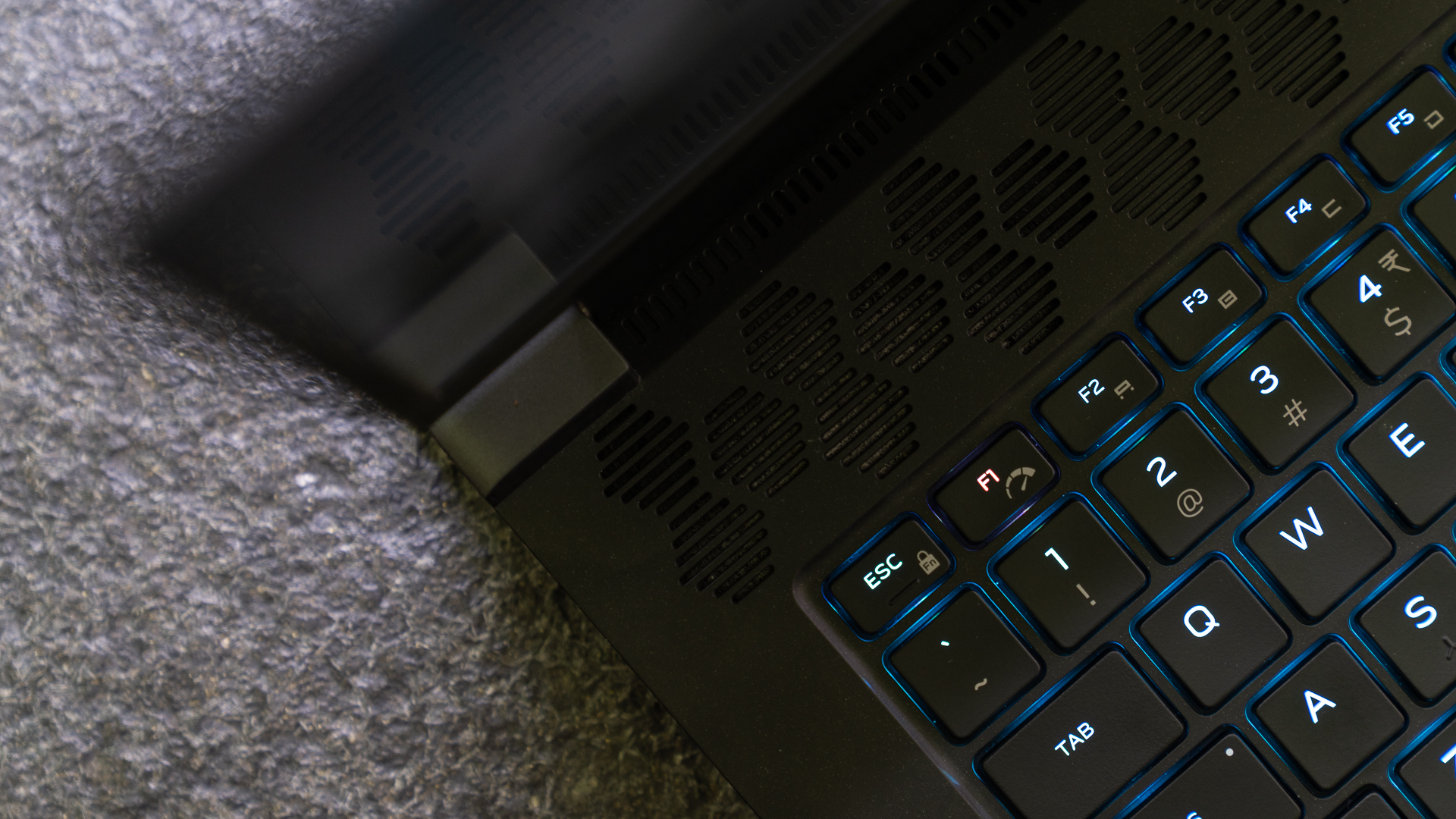 玩家的终极梦想，一旦拥有就能大作畅玩的Alienware m15 R6