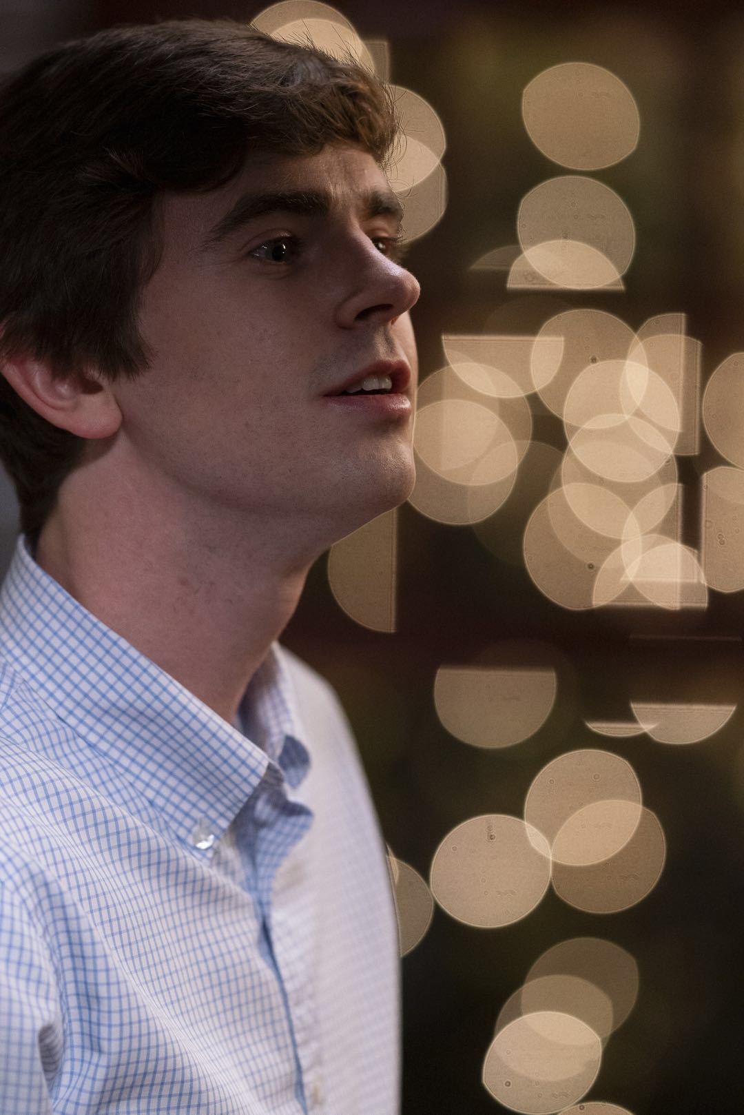 《良医》,豆瓣9.2分:自闭症医生和患者之间相互治愈的故事