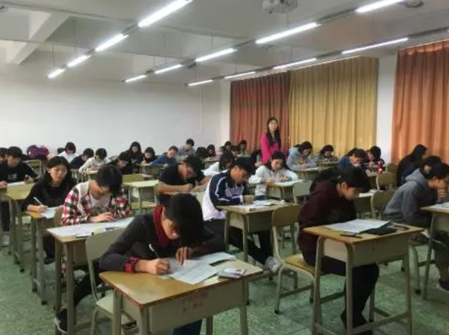 教育部发布通知，对于学校有新要求家长意见大，老师也陷入了迷茫