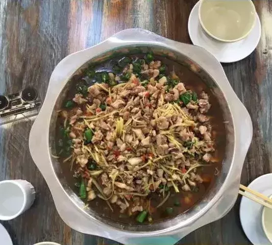 四川民族学院落户泸定！而我们却把青春留给了姑咱的风和大渡河！