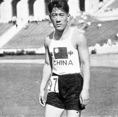 中国多久参加奥运会(1952年新中国首征奥运：仅1支篮球1支足球迟到10天，周恩来却笑了)