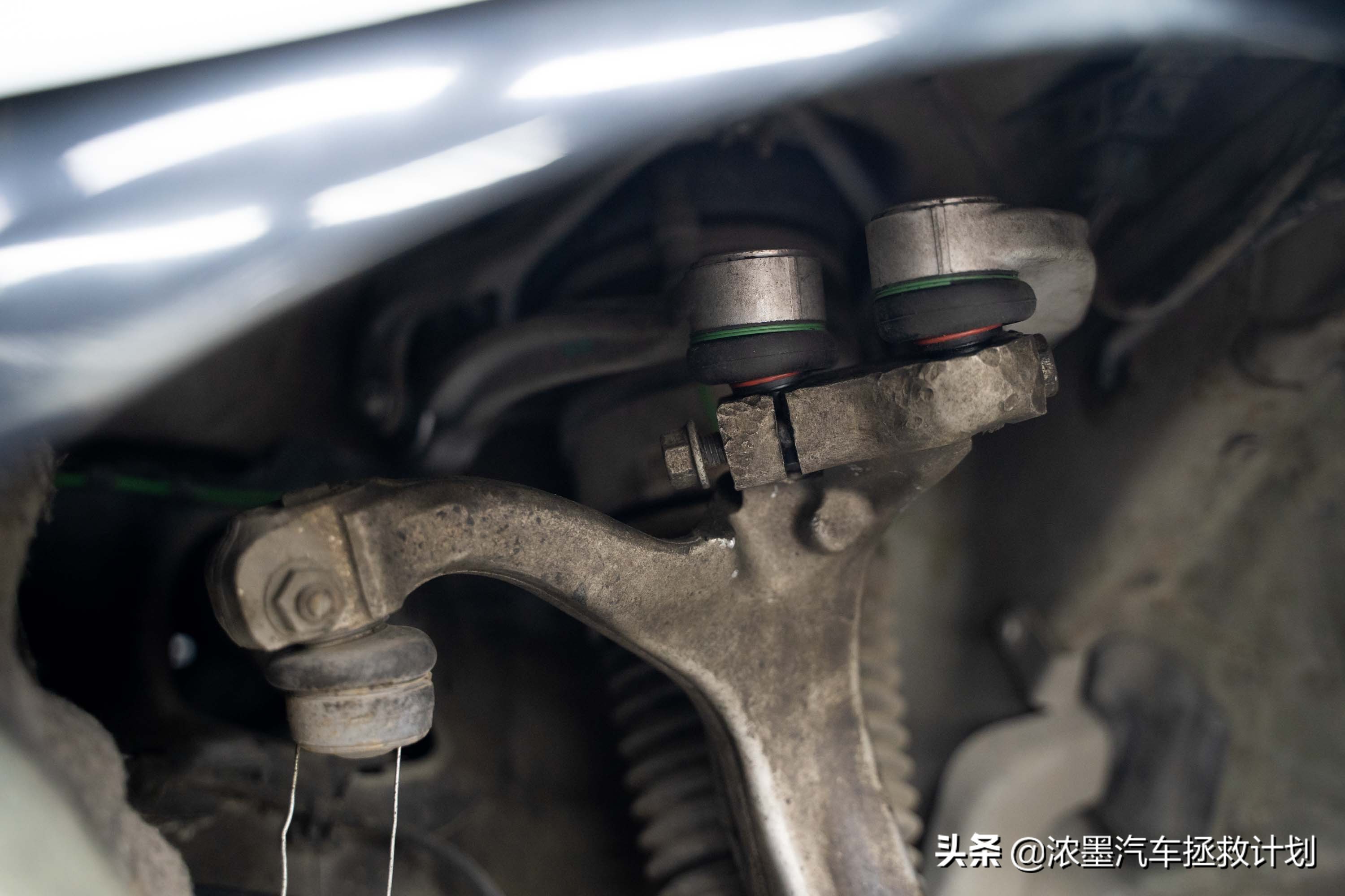「迟暮英雄」整修一台十多年前的奥迪A6发动机，治理烧油烧水