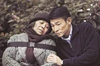 刘德华沈阳被扇耳光，对自己亲姐20年来见死不救，到底发生了什么