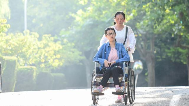 女生适合学哪些专业？推荐报考8个专业，学习难度小、就业前景好