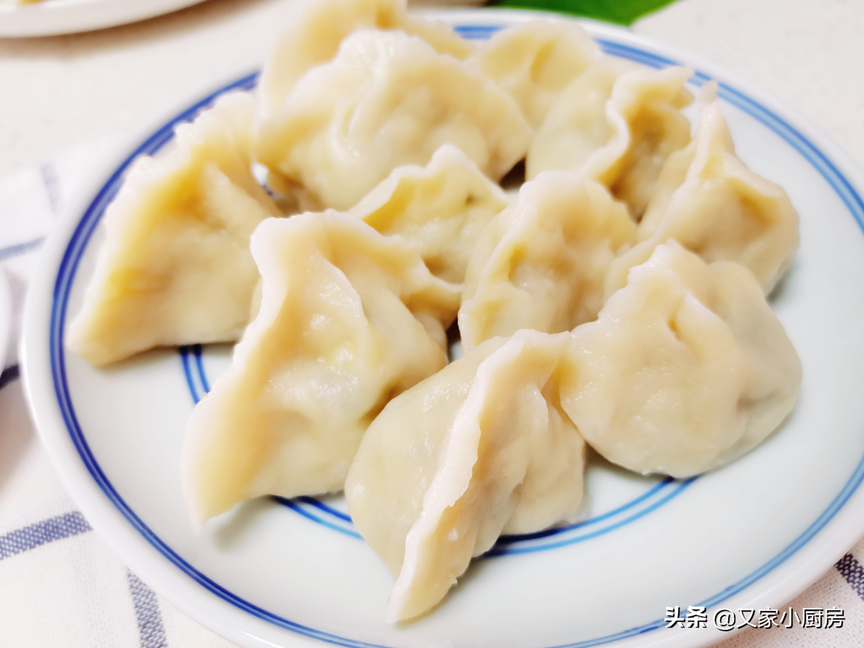 三鲜馅饺子调馅秘诀：鲜香多汁，口感绝佳